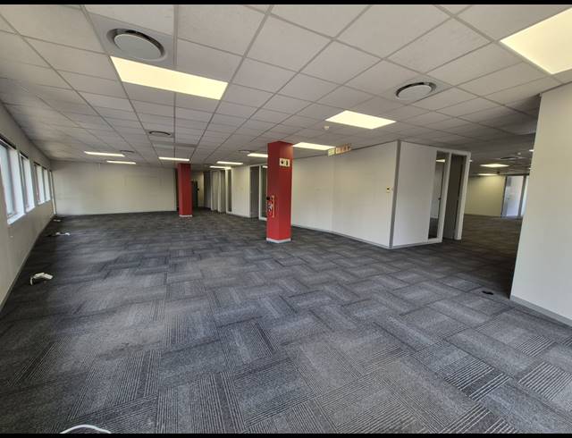 1,320M² OFFICE TO LET IN SANDTON CENTRAL